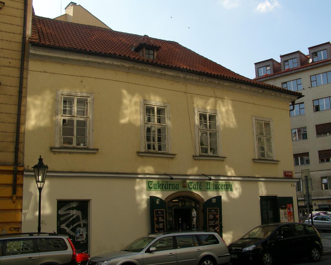 Apartment Aida Prag Exteriör bild